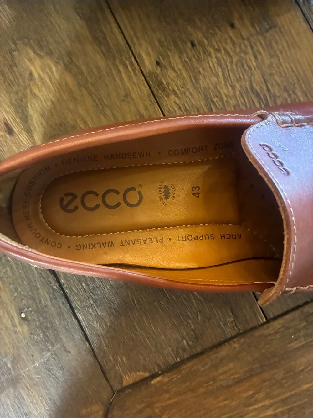 Ecco Men's Chestnut Brown Leather Slip-On Loafers (like new)